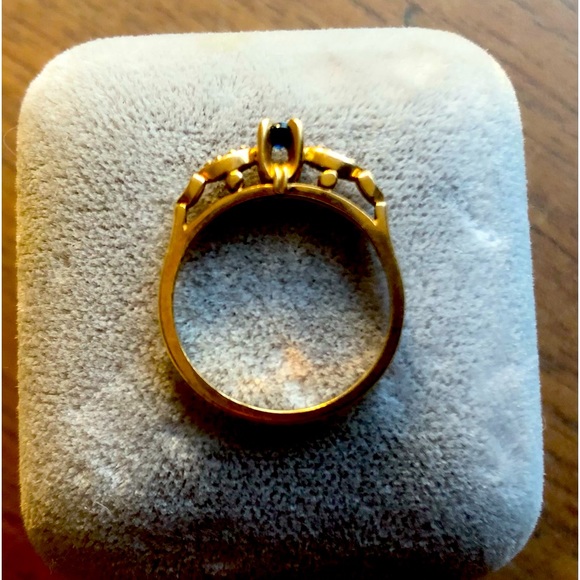 Sapphire & Diamond “Promise Ring”. Size 7 - Picture 1 of 3